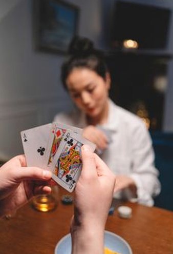 game bài có hợp pháp không